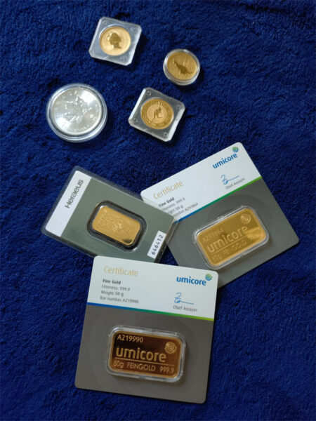 Vermögensaufbau mit Gold, Silber und Diamanten.